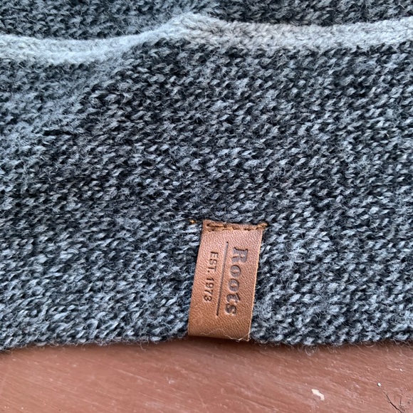 Roots poncho - Picture 4 of 7